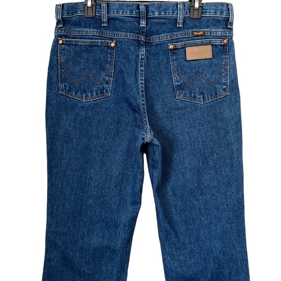 Wrangler Men’s 936GBK Rodeo Cowboy Cut Slim Fit Straight Medium Wash Sz. 35 x 32 - Picture 4 of 10